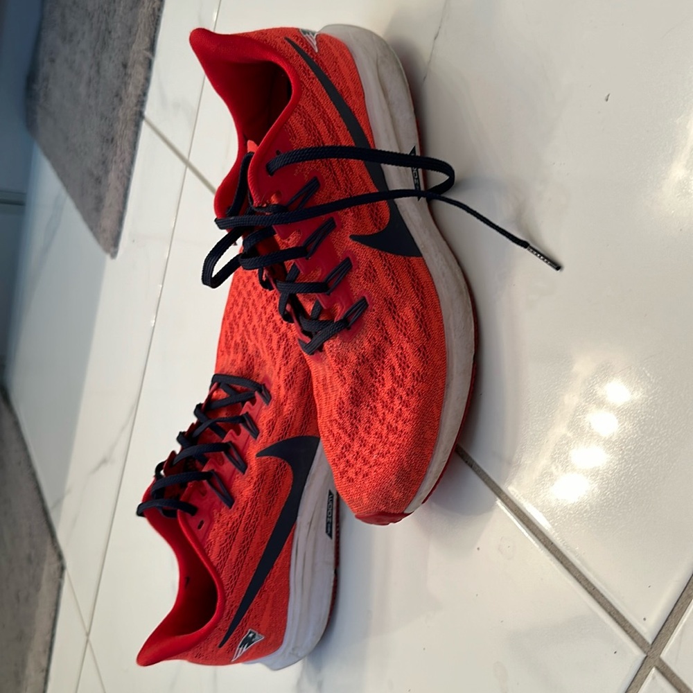 Nike Zoom - New England Patriots - Size 10